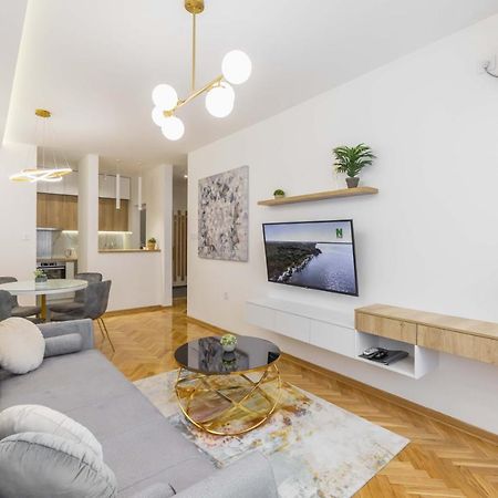 Apartment Marina โนวีซาด ภายนอก รูปภาพ